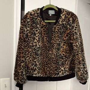 Skies Are Blue leopard print faux fur jacket, L